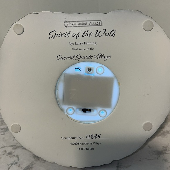 Hawthorne Village Spirit of the Wolf 2009 By Larry Fanning
Sculpture No. A1885 - Picture 5 of 5